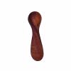 Vista frontal de cuchara de madera nativa de raulí de 24 cm, destacando su diseño curvo asimétrico y tono rojizo oscuro.
